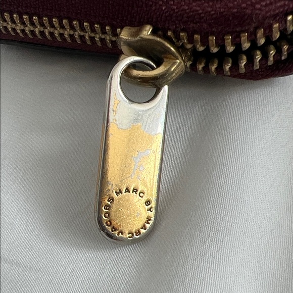 Marc by Marc Jacobs Deep Purple Leather Wallet - Picture 4 of 5